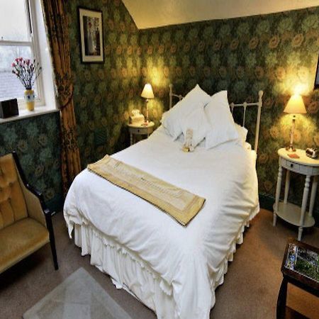 The Old Lockup Hotel Wirksworth Buitenkant foto